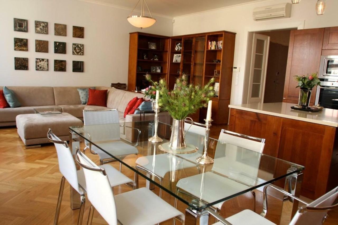 Spacious Elegance In The Heart Of Old Town ปราก ภายนอก รูปภาพ